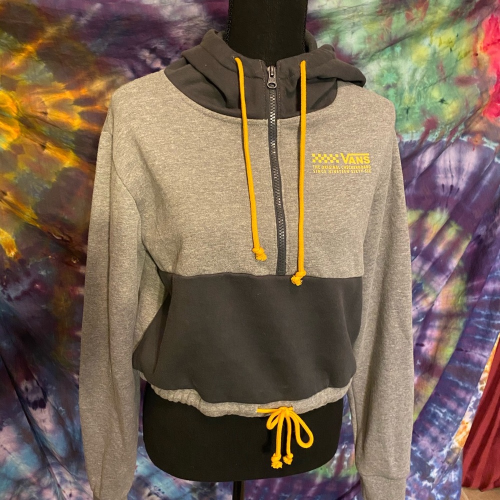 VANS CROPPED 1/2 ZIP HOODIE⚡️